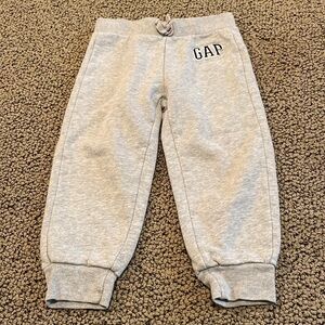 Baby Gap Toddler Gray Joggers Size 3T in Like New Condition